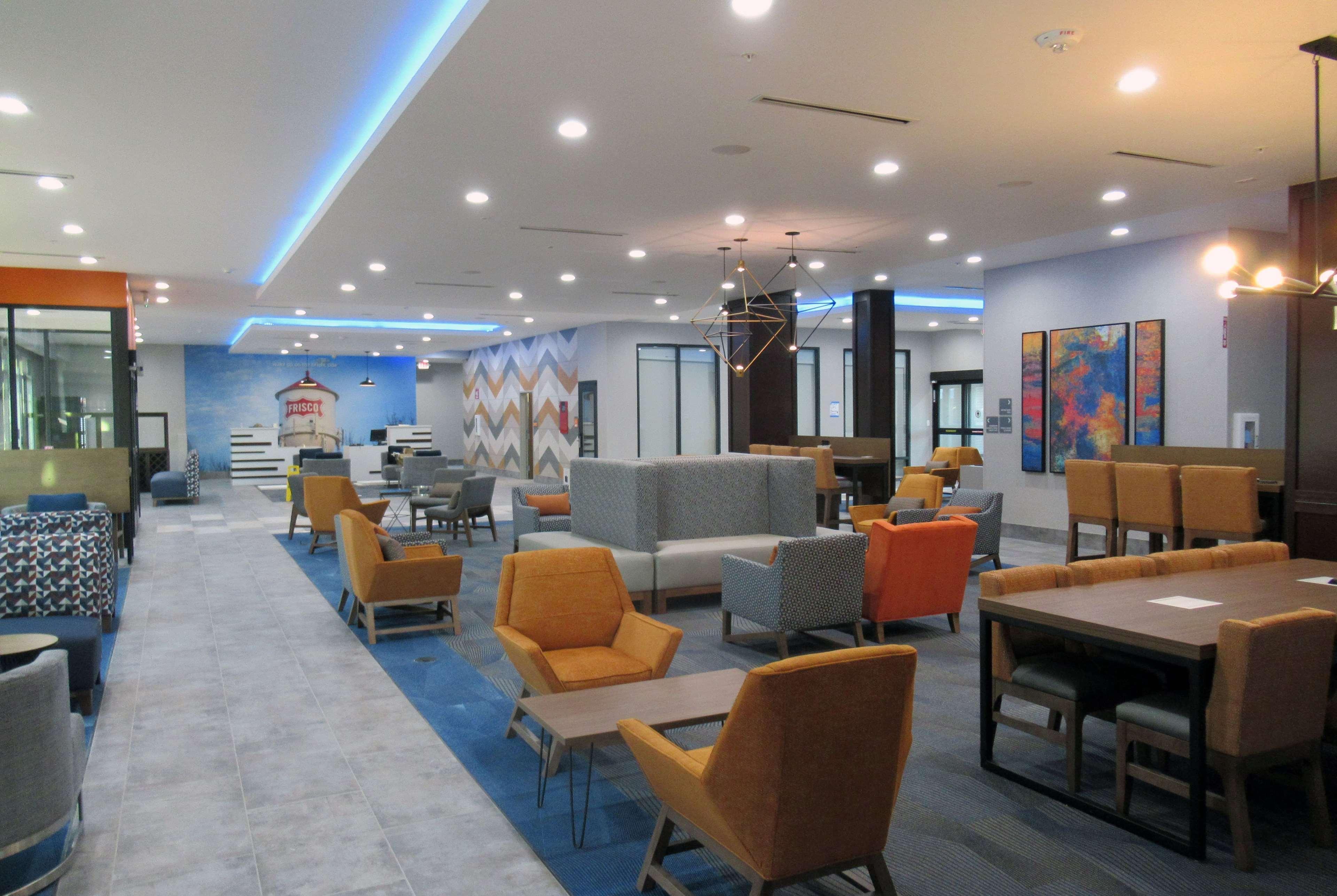 La Quinta Inn & Suites By Wyndham Dallas - Frisco Stadium 외부 사진