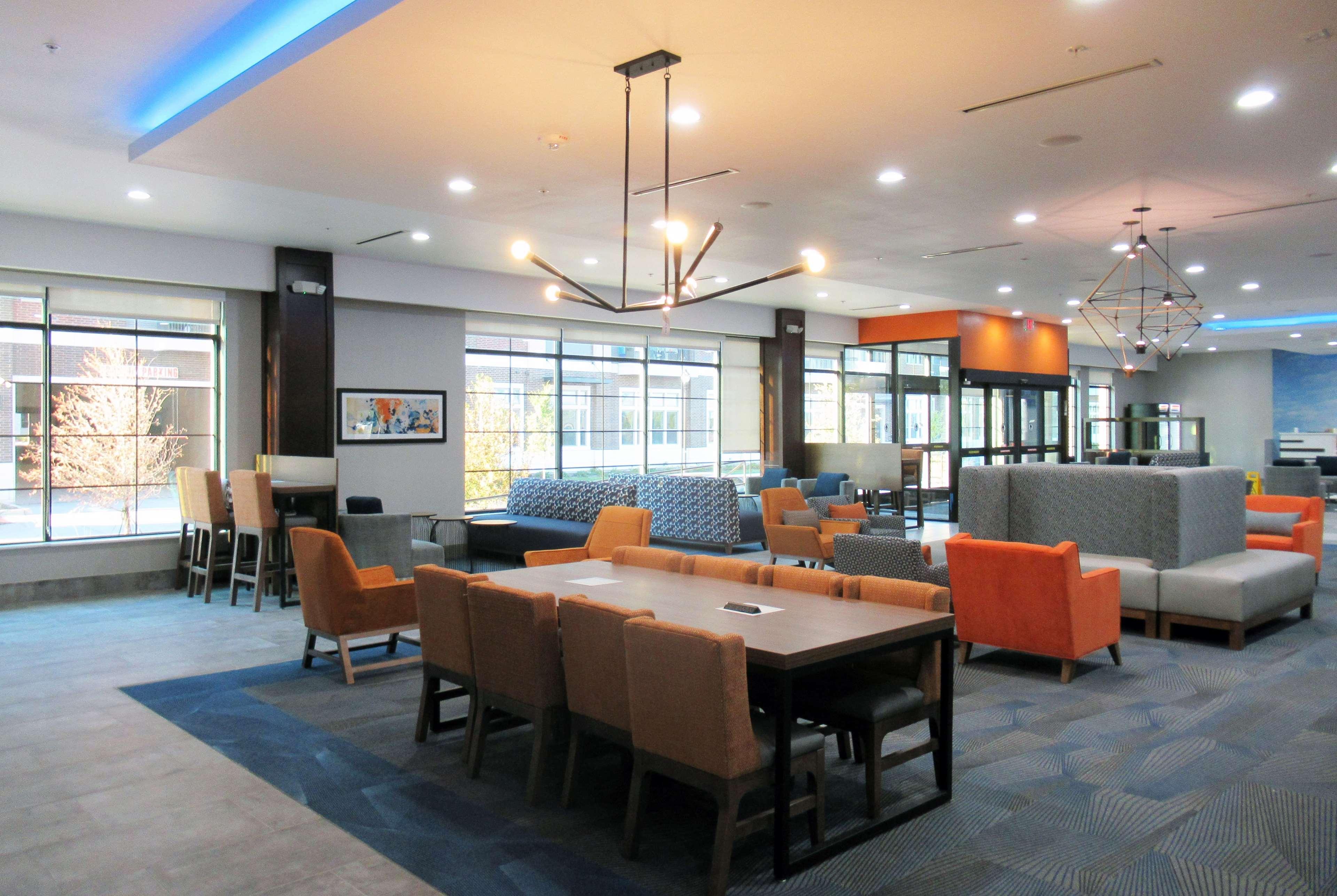 La Quinta Inn & Suites By Wyndham Dallas - Frisco Stadium 외부 사진