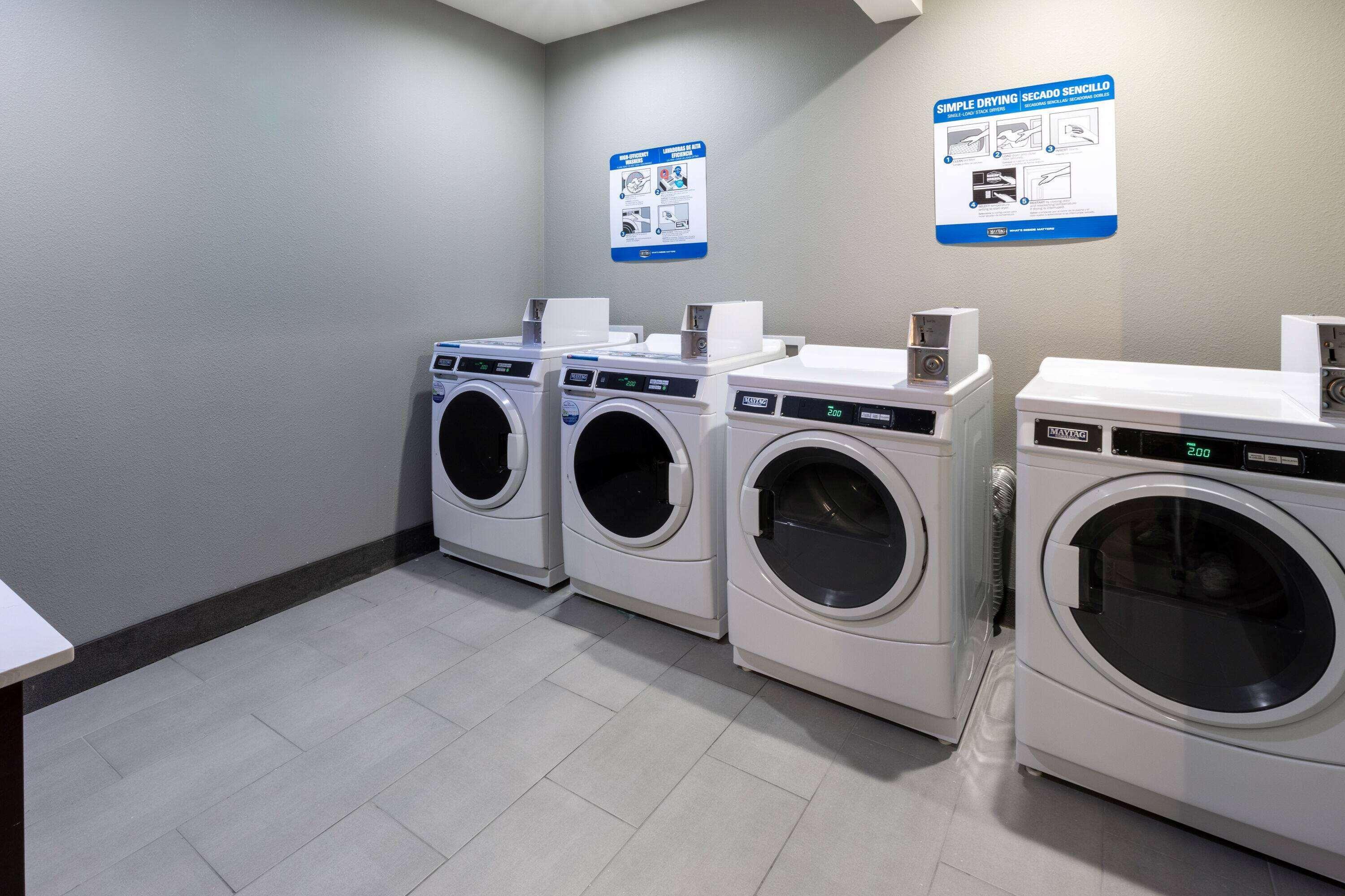 La Quinta Inn & Suites By Wyndham Dallas - Frisco Stadium 외부 사진