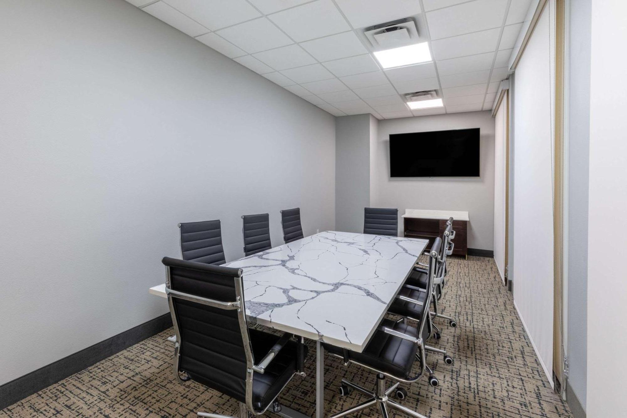 La Quinta Inn & Suites By Wyndham Dallas - Frisco Stadium 외부 사진